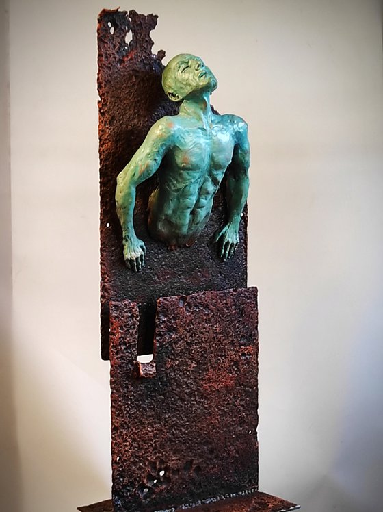 "The Dissenter" Unique mixedmedia sculpture 74x28x20cm.