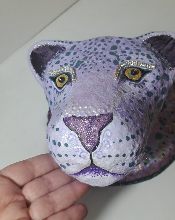 Violet guardian