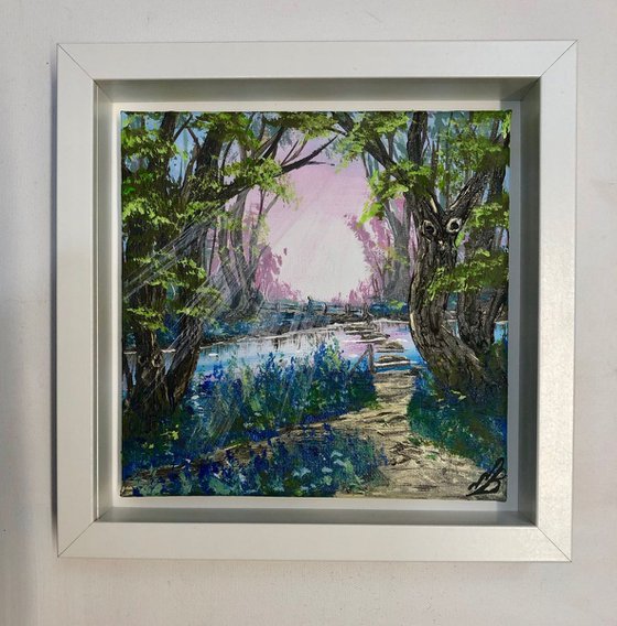 Morning walk in Bluebell wood