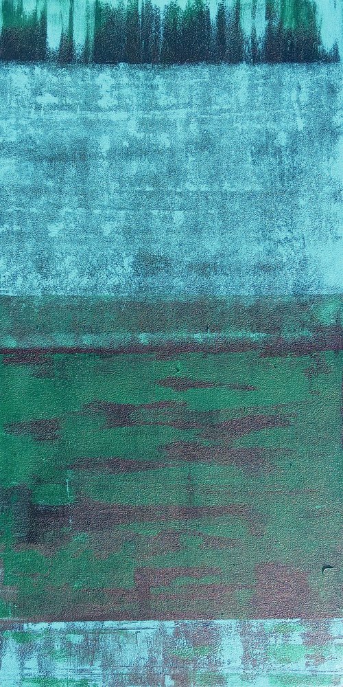 A warm dark green scar by V+V Kniazievi