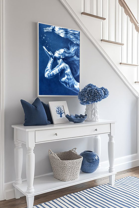 Mermaid's Kiss – Underwater Female in Blue