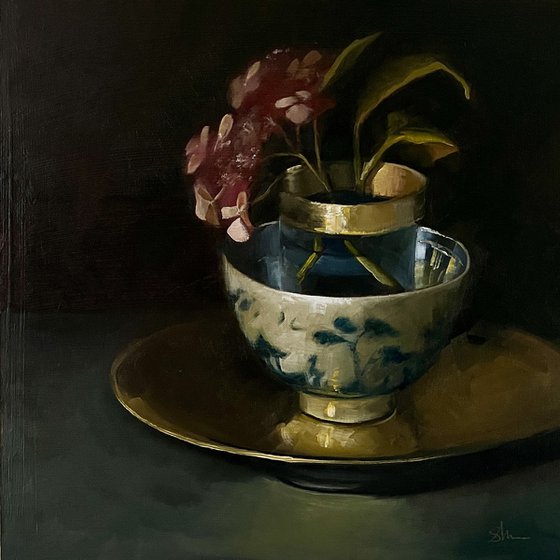 Hydrangea in a china bowl