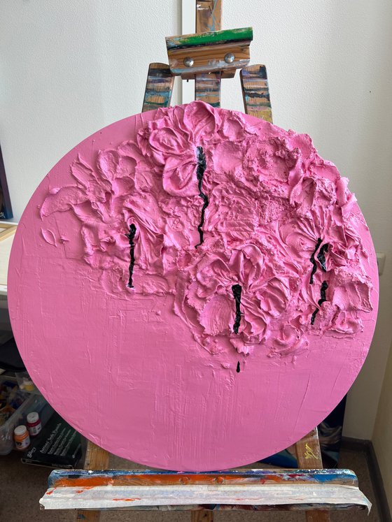 Pink and black circle relief