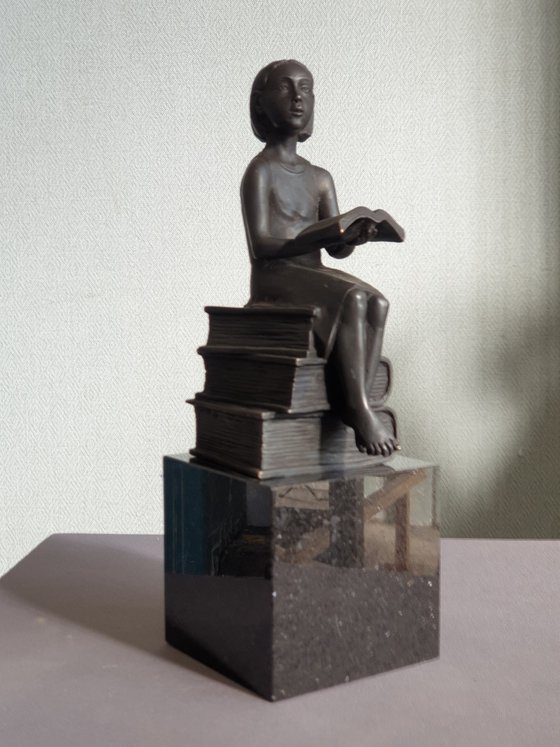 Girl reading