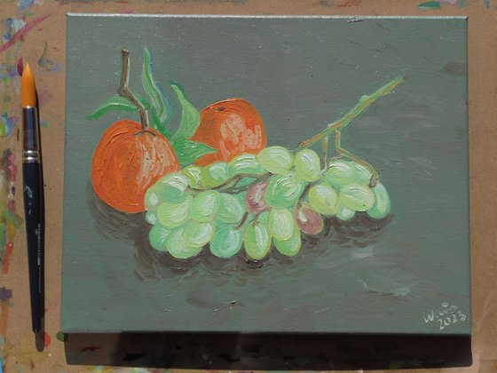 Grapes and tangerines