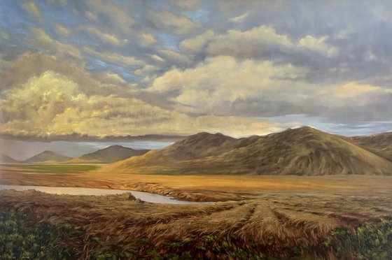 Early sunset over the mountains