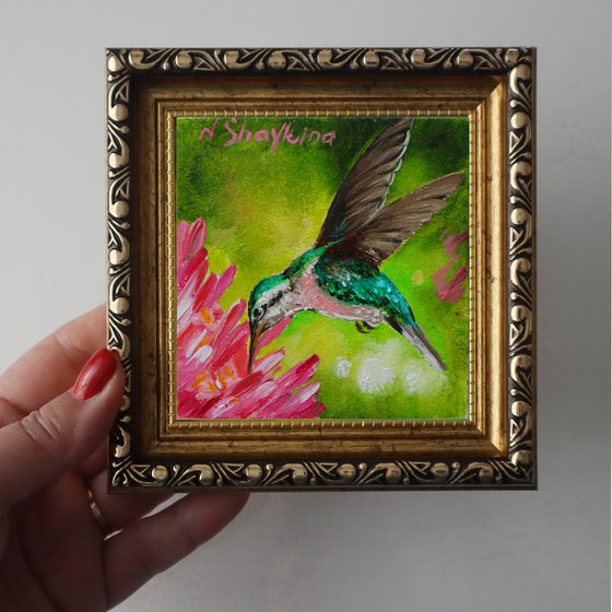 Hummingbird and Red Flowers Mini Set