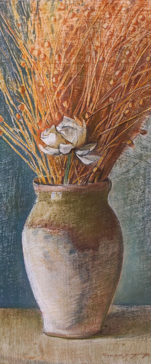 Linen with artificial flower by Pavlo Makedonskyi