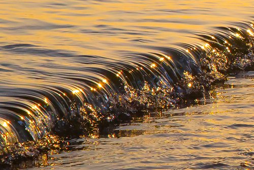 Waves and the poetry of physics 6 by Jochim Lichtenberger