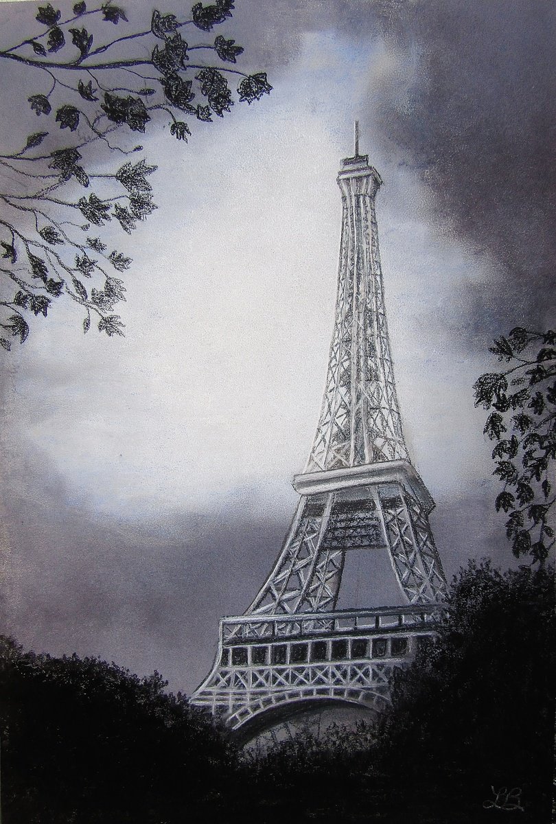 Eiffel Tower by Linda Burnett