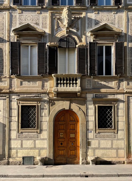 Old palace by Mattia Paoli