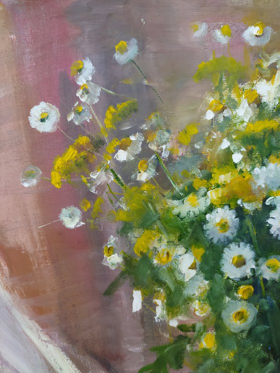 Chamomile and tansy in a vase