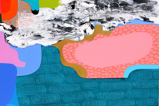 Dancing Waves & Pink Horizons