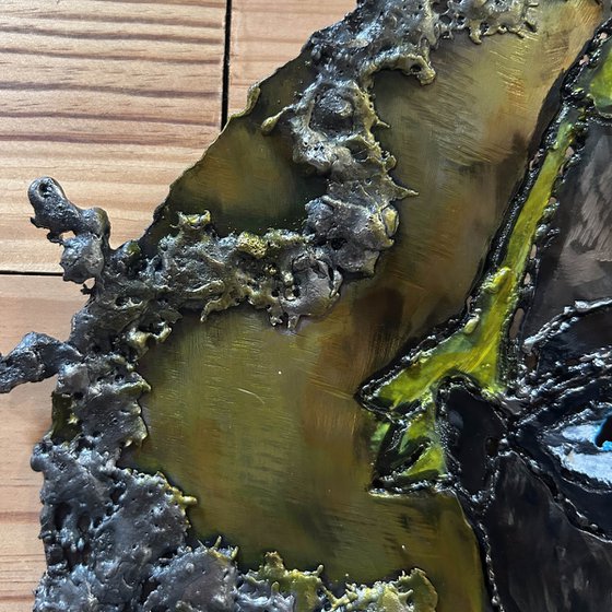 Wall sculpture tribute to Bernard Buffet