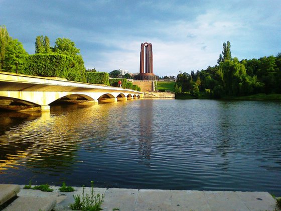 Sunrise in Carol Parc - Bucharest