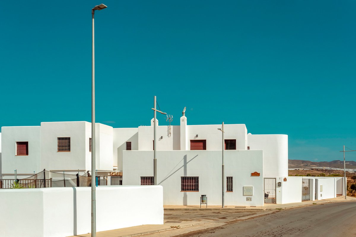 Los Albaricoques by Lionel Le Jeune