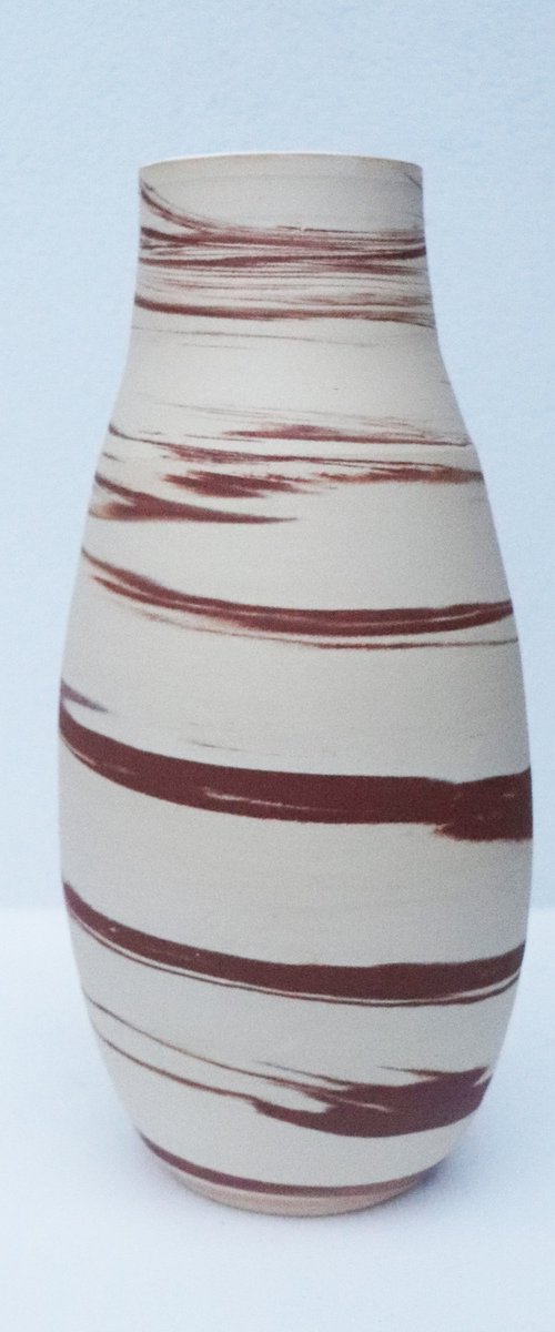 Mixed Clay Vessel by Koen Lybaert