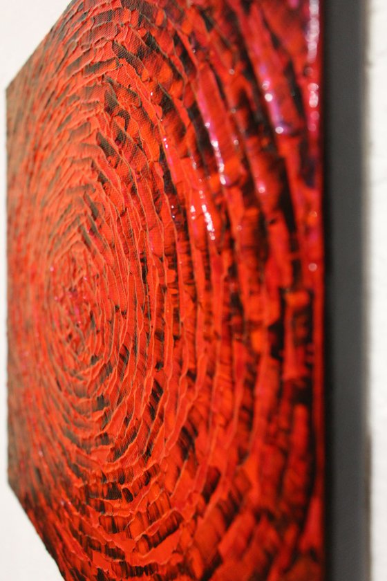 Red concentric shine
