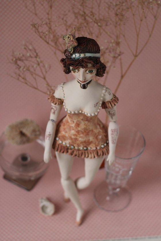 From the Naked clay series, Burlesque Girl. Wall sculpture by Elya Yalonetski