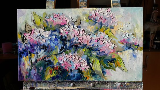 Painting Hydrangeas, Bouquet of flowers, flowering hydrangea