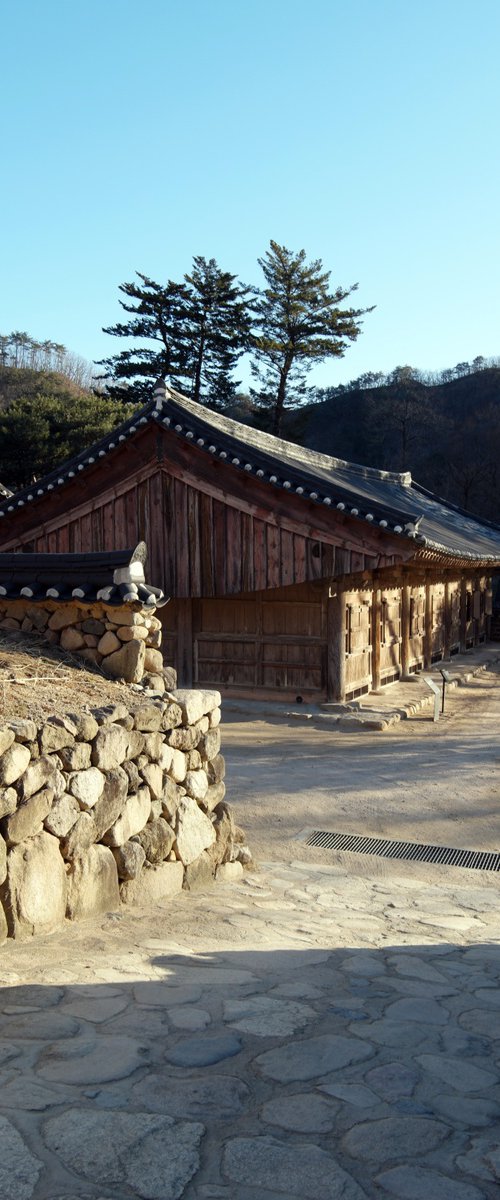 Winter Light at the Temple by sangwon jeon