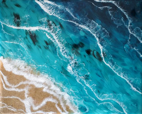 Navy blue ocean by Delnara El