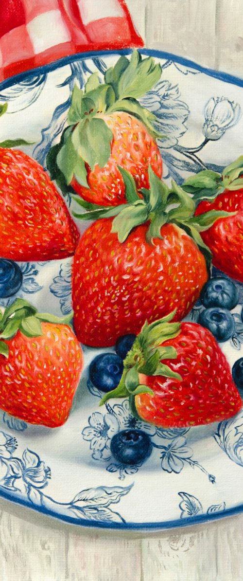 Still life with Strawberry and blueberry by Daria Galinski