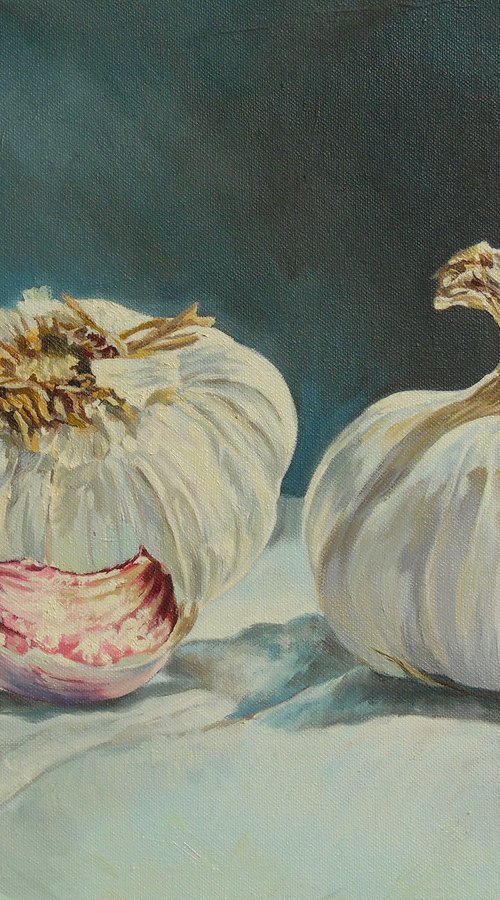 Garlic by Vivien Choumissa