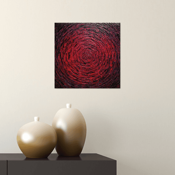 Concentric purplish red burst