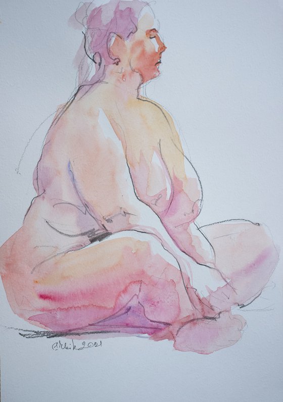 Nude fat lady seated #04