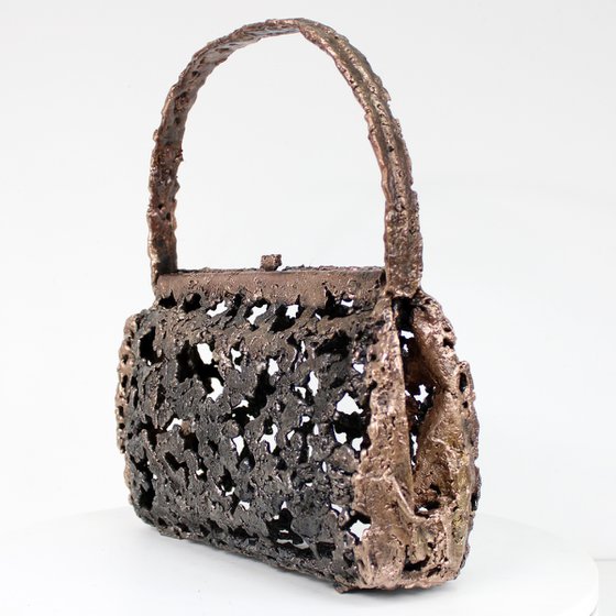 Handbag - Sculpture in bronze and steel lace