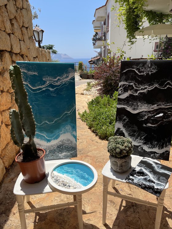 Turquoise waves - original seascape resin artwork with real blue shell