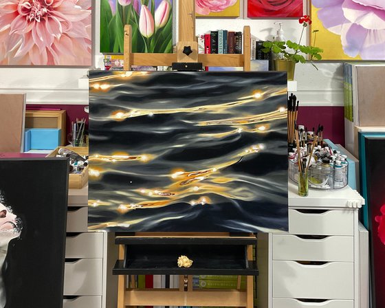 GOLDEN HOUR WATER REFLECTIONS