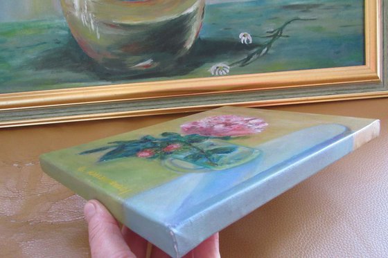 Oil Painting A Peony in a Glass /Oil Vibrant Floral not Abstract Small Giftidea Graduation gift Loved ones Homestyle Kitchen design Creative Aesthetic Familyfirst Classical Fine Art