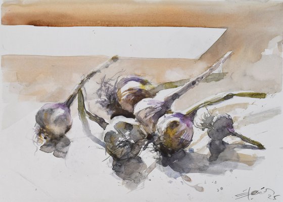 Garlic on table