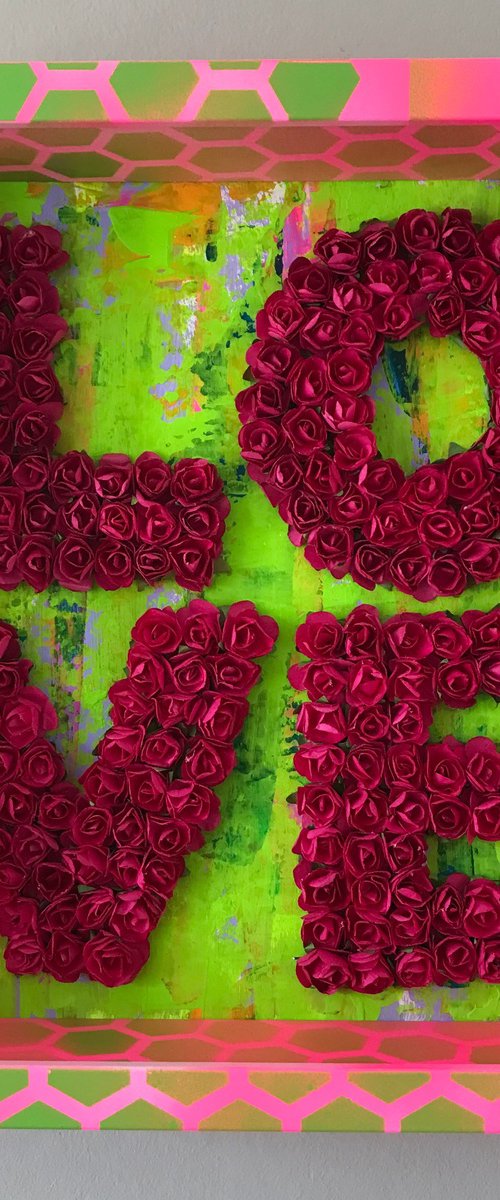 LOVE - Fuchsia by Hernan Reinoso