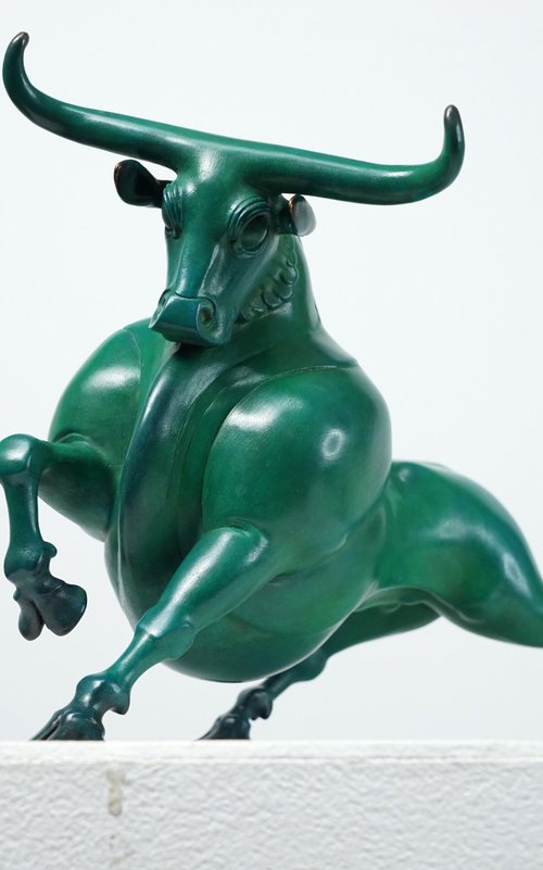 bull（Reduced-scale replica） by Zhao Yongchang 赵永昌