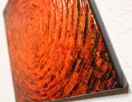 Concentric orange red burst