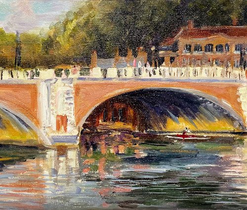 Hampton Court Bridge by Hannah  Bruce