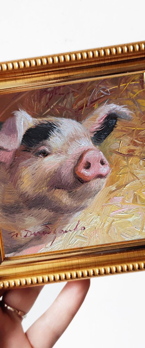 Pig portrait painting by Nataly Derevyanko