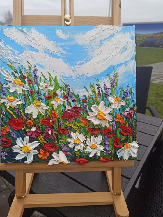 Impasto daisies and poppies at the meadow