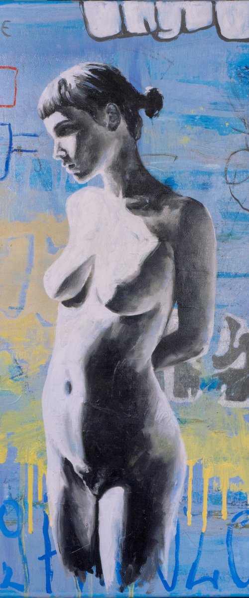 Blue hour - female nude by Lisa Braun