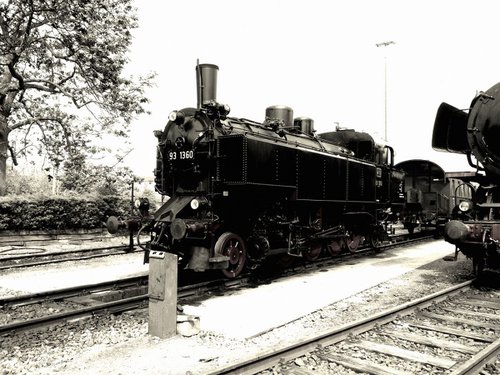 Old steam trains in the depot - print on canvas 60x80x4cm - 08372m2 by Kuebler