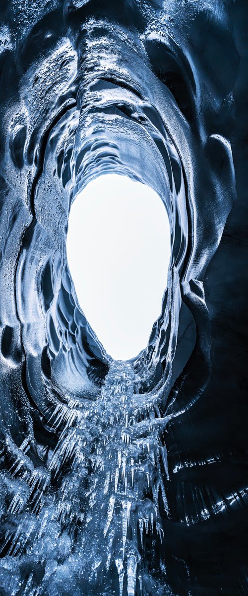 THE FROZEN HOLE by Fabio Accorrà