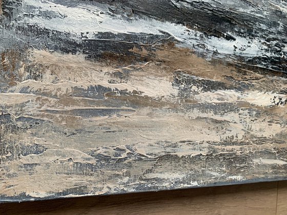 Silent Grey Horizon
