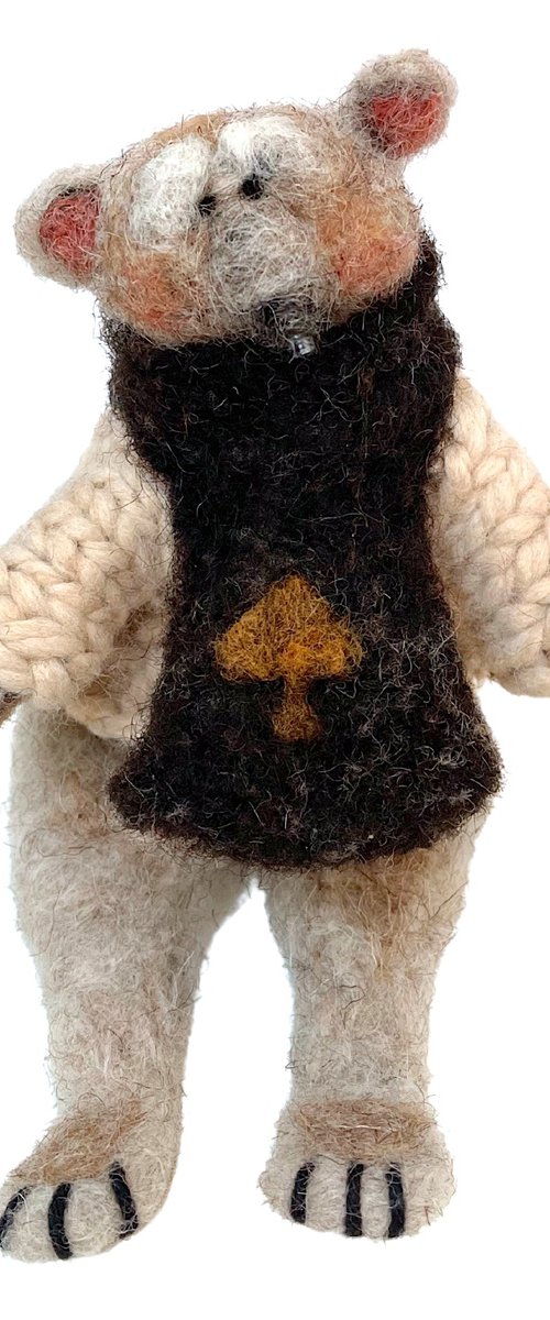 Spade, felted wool polar bear by Eleanor Gabriel