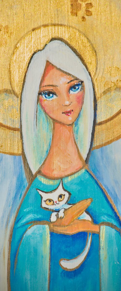 Angel with cat. by Eve Mazur