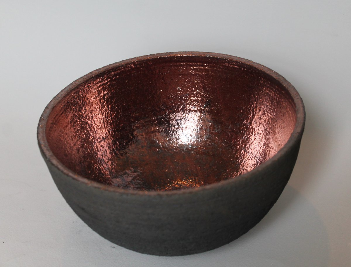 Textured Raku Bowl. by Monique Robben- Andy Sheppard