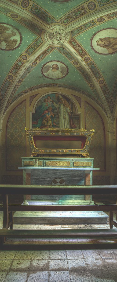 Pray by Tim Knifton