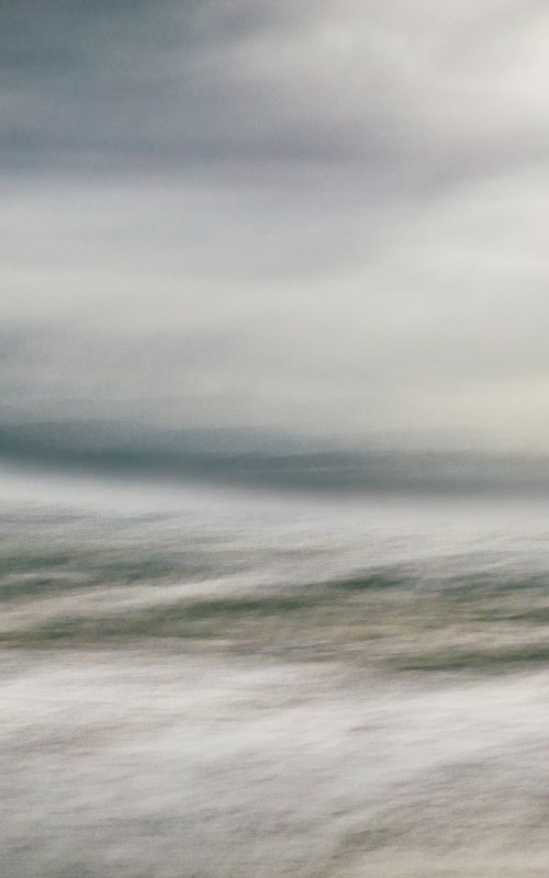 Fading stillness by Karim Carella